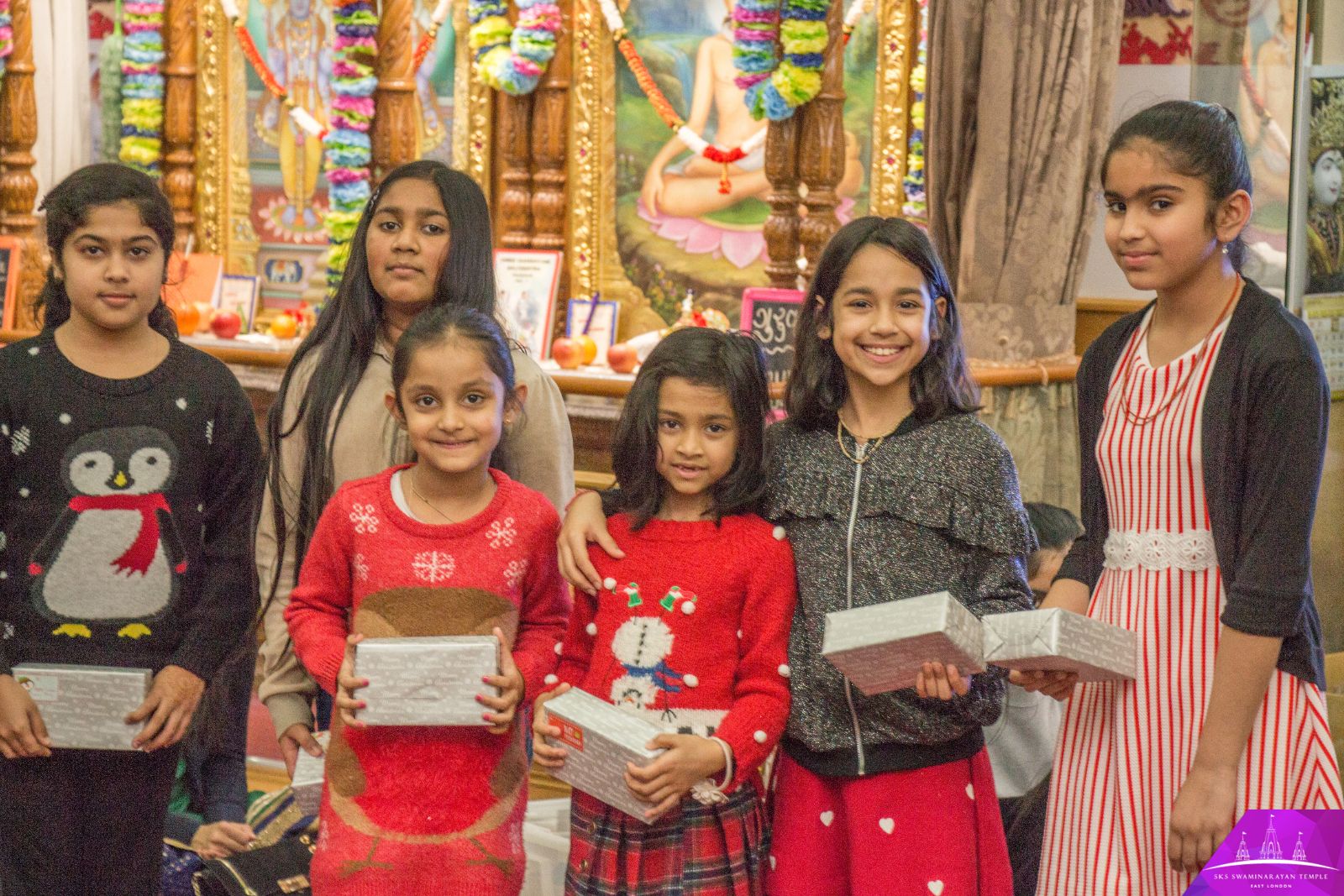 ©1987-2017 SKS Swaminarayan Temple East London